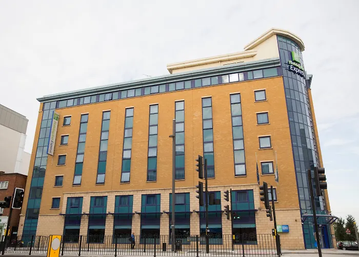 Holiday Inn Express London Stratford By Ihg